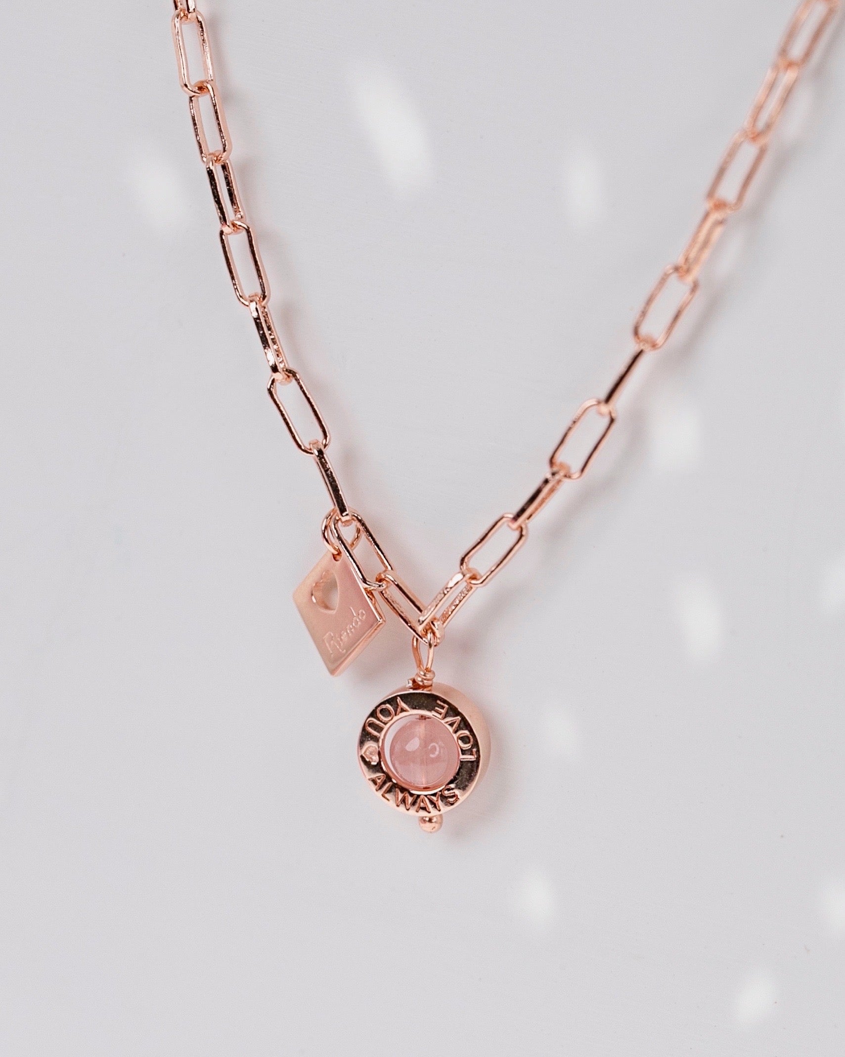 LUSCIOUS • NECKLACE