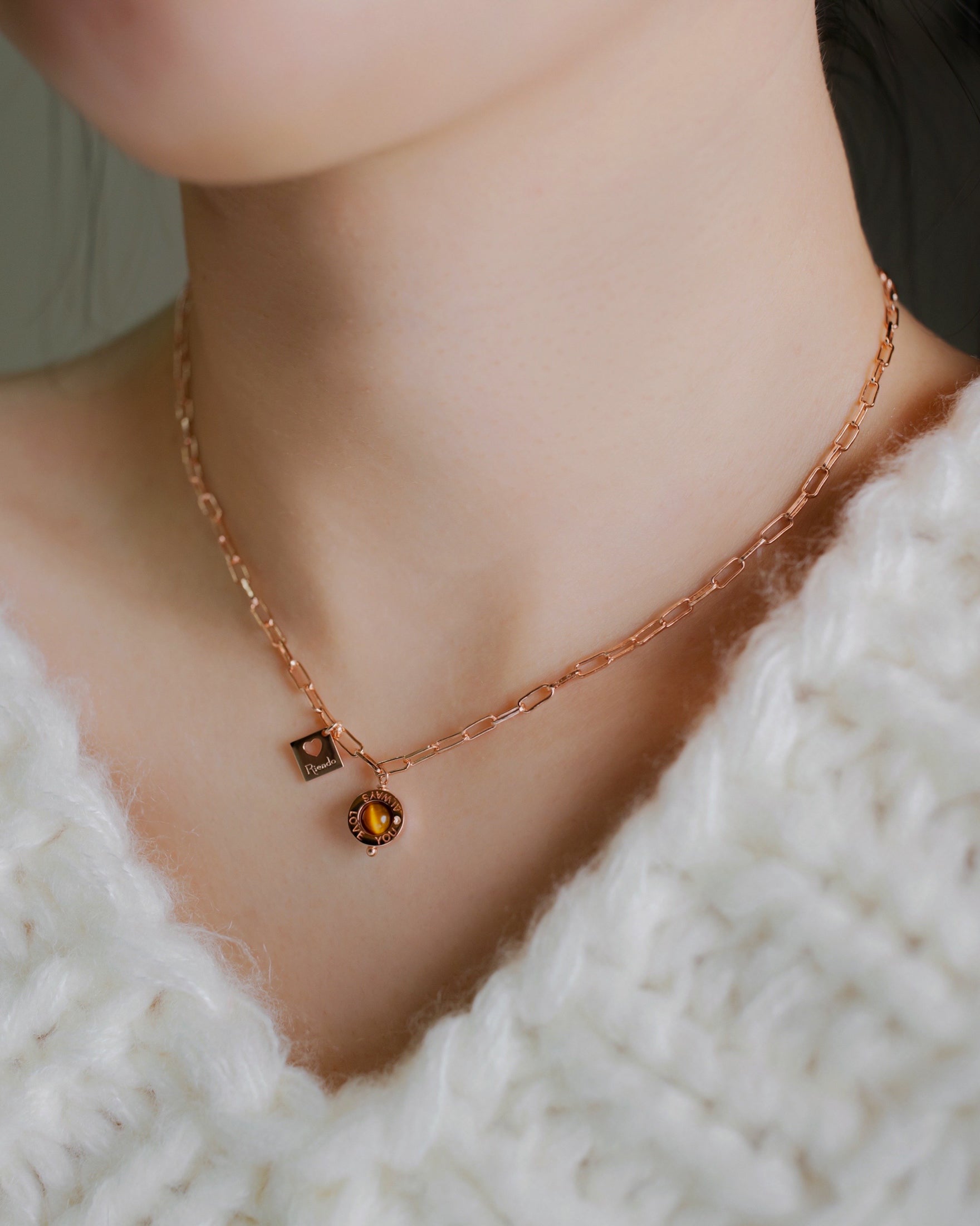 LUSCIOUS • NECKLACE