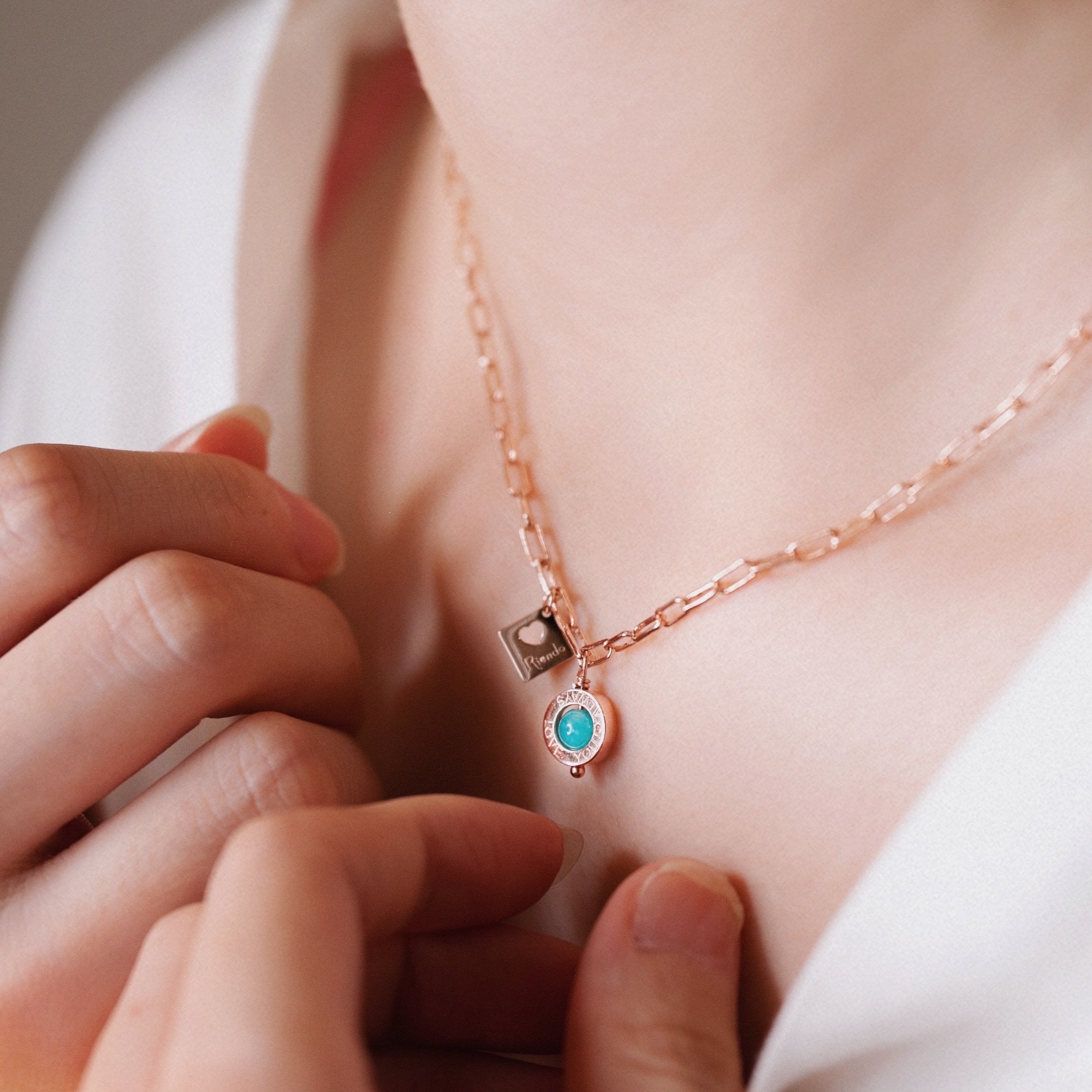 LUSCIOUS • NECKLACE